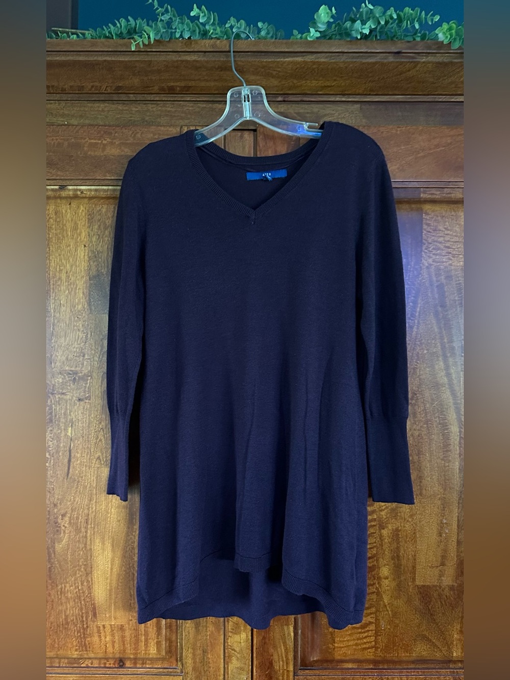 APT. 9 V-Neck Long Sleeve Tunic Sweater